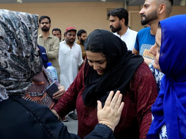 Govt announces Rs5m compensation for each family of PIMS fire victims