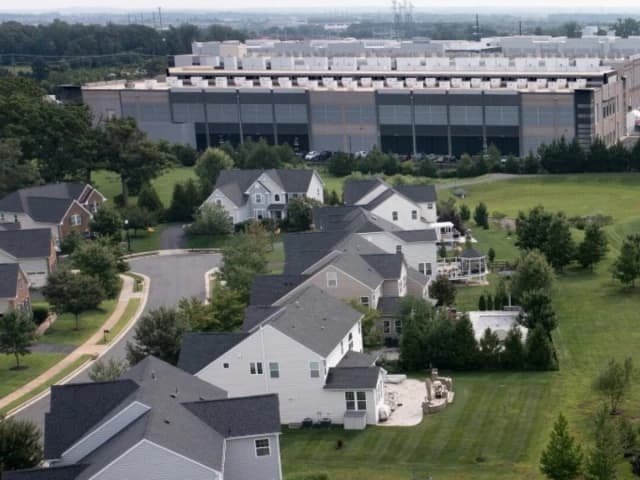 Data centre backlash scrambles US midterm politics