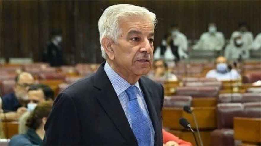 Defence Minister Khawaja Asif questions PTI's shifting narrative on Imran Khan's medical status