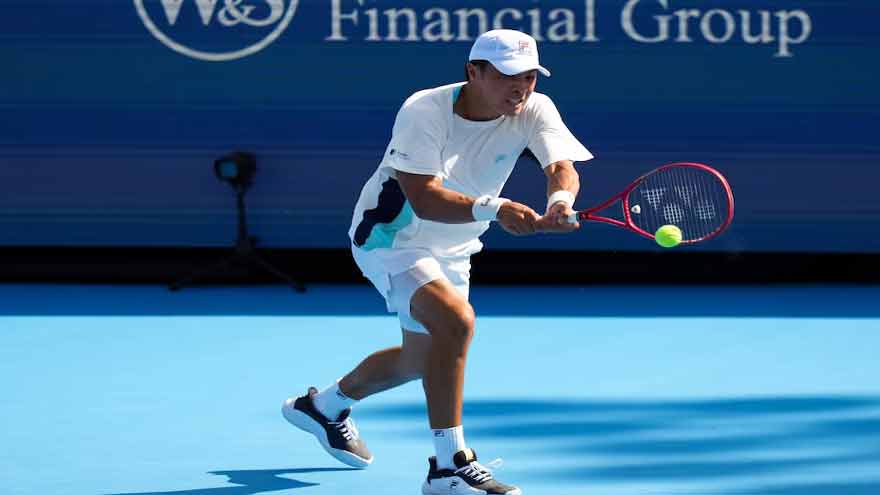Brandon Nakashima upsets Daniil Medvedev to advance at Cincinnati Open