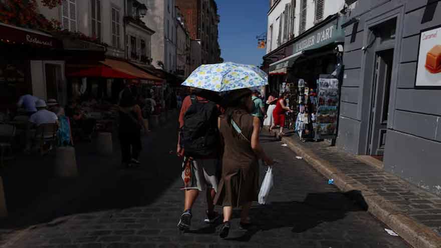 France reports over 1,200 excess deaths linked to July heatwaves