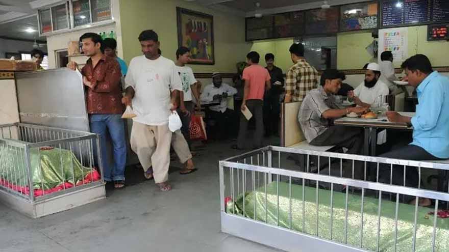India's unique restaurant where diners eat among old graves