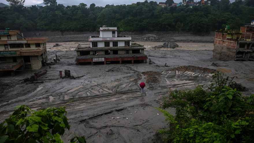 Nepal resumes flood rescue, seeks technical help and billions of dollars