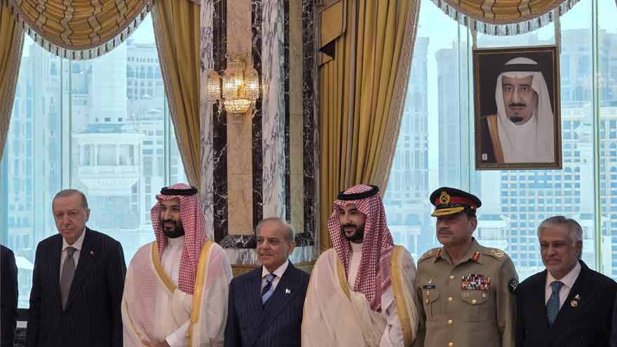 Pakistan, Turkiye and Saudi Arabia to hold first meeting under Makkah defence pact in Istanbul tomorrow