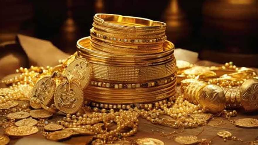 Cash, jewellery worth millions taken away in Karachi robbery