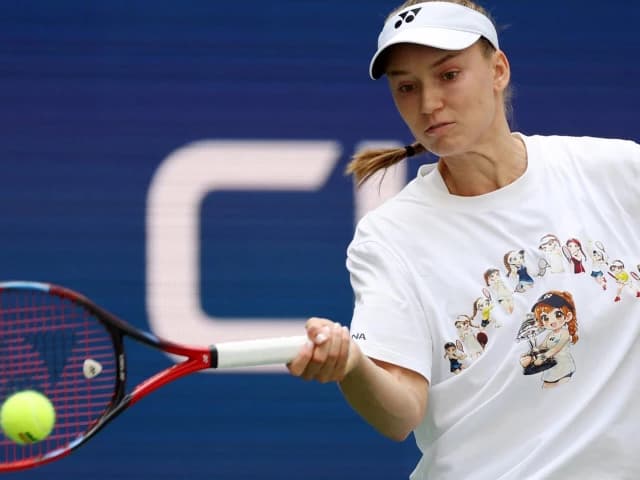 Rybakina eases US Open injury fears