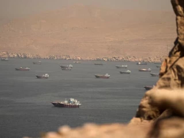 Iran says Hormuz transit understanding with Oman contingent on US fulfilling commitments